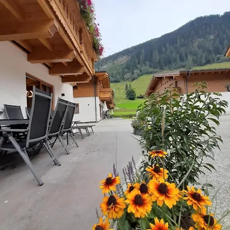 Hochalmbahnen Chalets 9W1, Kastanie, Nahe Gondel راوريس